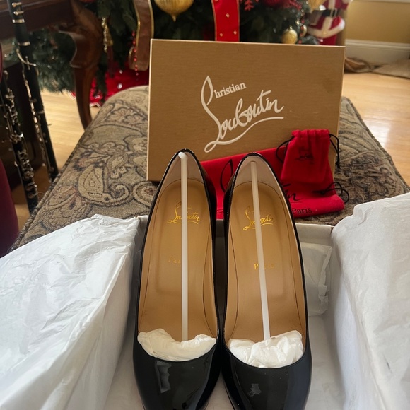 Christian Louboutin Shoes, Barely used! - Picture 6 of 10